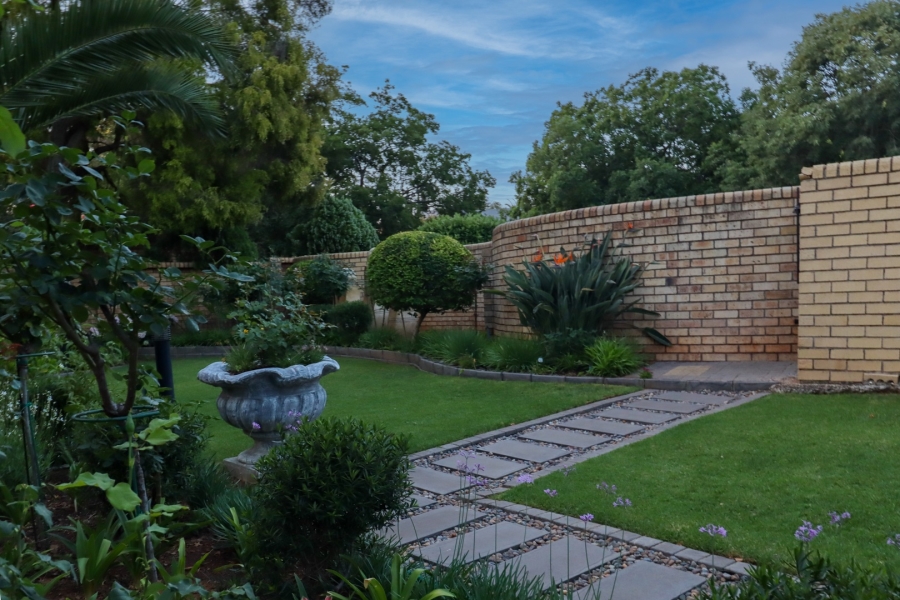 4 Bedroom Property for Sale in Heuwelsig Free State